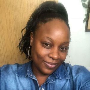 Meet your Posher, Candace